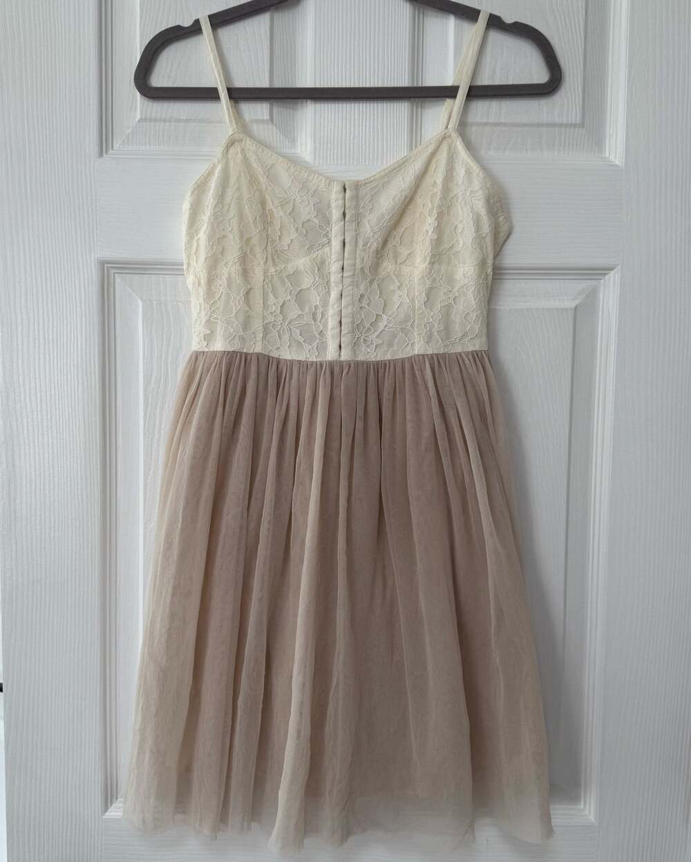 American Eagle Women's Lace Tulle Dress Size 4